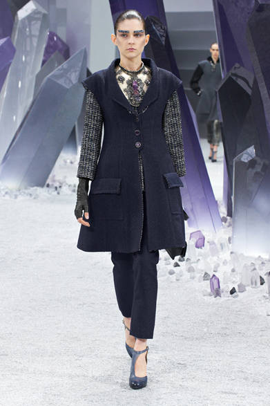 <strong>CHANEL｜シャネル</strong>　2012-13年秋冬コレクション速報　©CHANEL