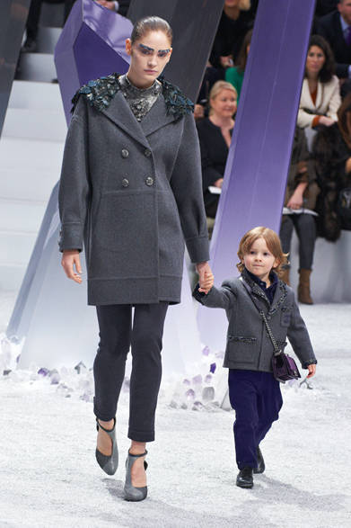 <strong>CHANEL｜シャネル</strong>　2012-13年秋冬コレクション速報　©CHANEL