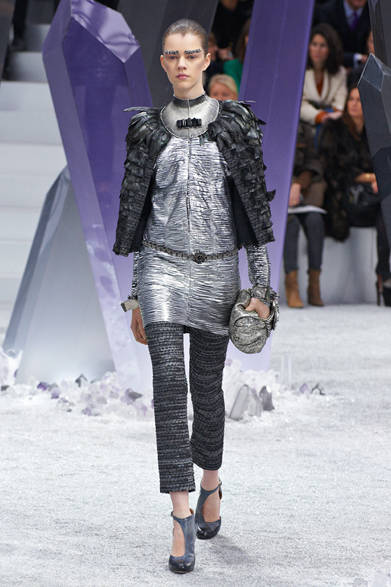 <strong>CHANEL｜シャネル</strong>　2012-13年秋冬コレクション速報　©CHANEL
