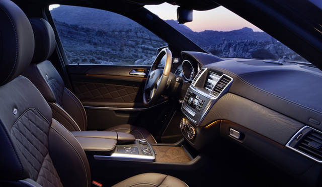 <strong>Mercedes-Benz GL 350 BlueTEC 4MATIC｜メルセデス・ベンツ GL 350 ブルーテック 4MATIC</strong>