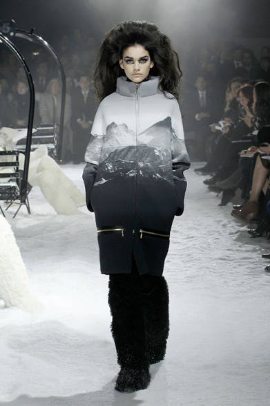<strong>MONCLER GAMME ROUGE｜モンクレール ガム・ルージュ</strong>　2012-13年秋冬コレクション速報