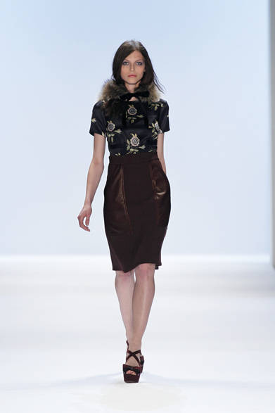 <strong>JILLSTUART｜ジルスチュアート</strong>　2012-13年秋冬コレクション速報