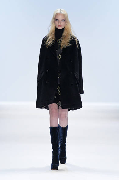 <strong>JILLSTUART｜ジルスチュアート</strong>　2012-13年秋冬コレクション速報