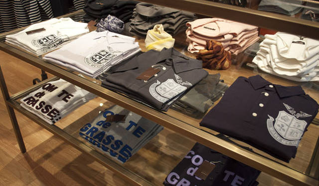 <strong>YAMAKI｜山喜</strong>　シャツスタイルショップ「スタイルワークス 銀座」　ポロシャツやTシャツもそろえる