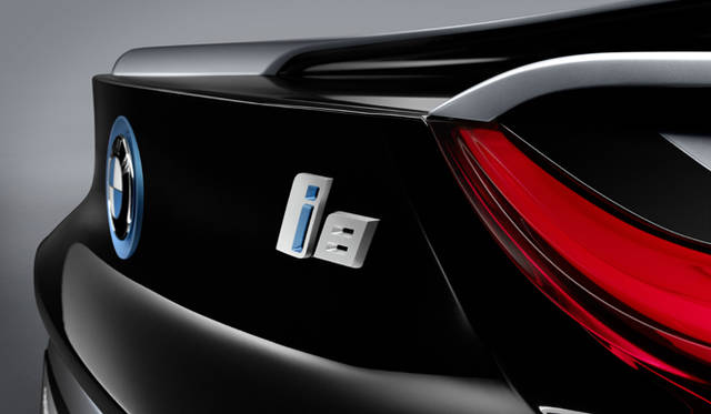 <strong>BMW i8 Concept Spyder｜ビー・エム・ダブリュー i8 コンセプト スパイダー</strong>