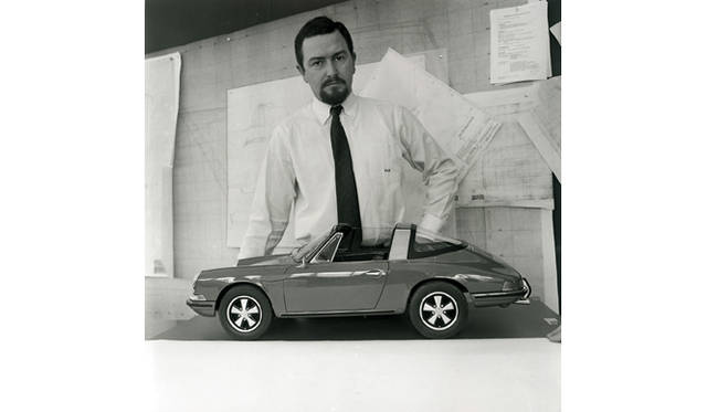 <strong>911 タルガの模型とフェルディナンド・アレクサンダー・ポルシェ　1968年</strong>