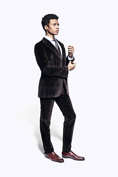 <strong>Alexander McQueen｜アレキサンダー・マックイーン</strong>