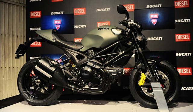 <strong>DIESEL｜ディーゼル</strong>　“DIESEL TOGETHER WITH DUCATI”コラボレーション　「モンスター ディーゼル」