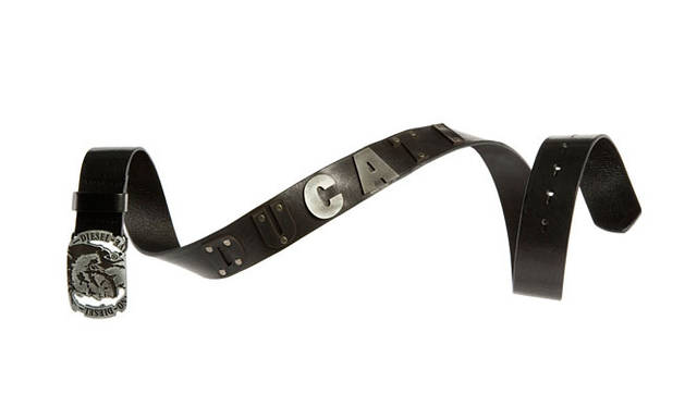 <strong>DIESEL｜ディーゼル</strong>　ベルト1万2800円（ディーゼル）