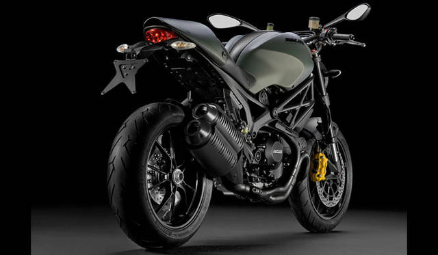 <strong>DIESEL｜ディーゼル</strong>　「モンスター ディーゼル」メーカー希望小売価格154万円（ドゥカティ ジャパン）※日本導入時期予定2012年9月