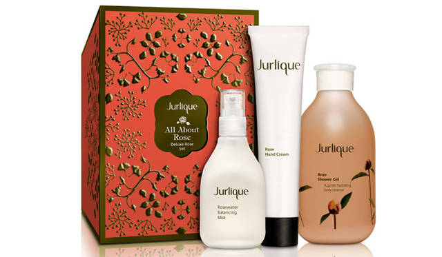 <strong>Jurlique｜ジュリーク</strong>　＜ボディケアセット＞ローズ エッセンシャル 1万1970円