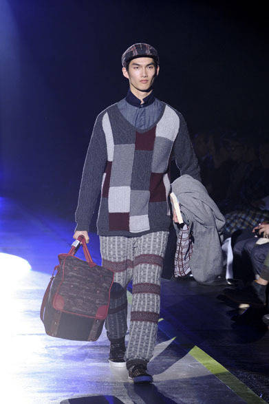 <strong>White Mountaineering｜ホワイトマウンテニアリング</strong>