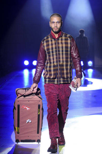 <strong>White Mountaineering｜ホワイトマウンテニアリング</strong>