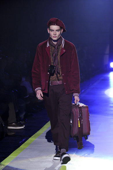 <strong>White Mountaineering｜ホワイトマウンテニアリング</strong>