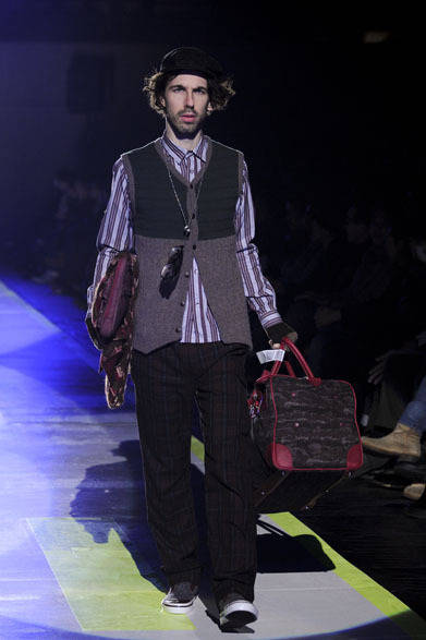 <strong>White Mountaineering｜ホワイトマウンテニアリング</strong>