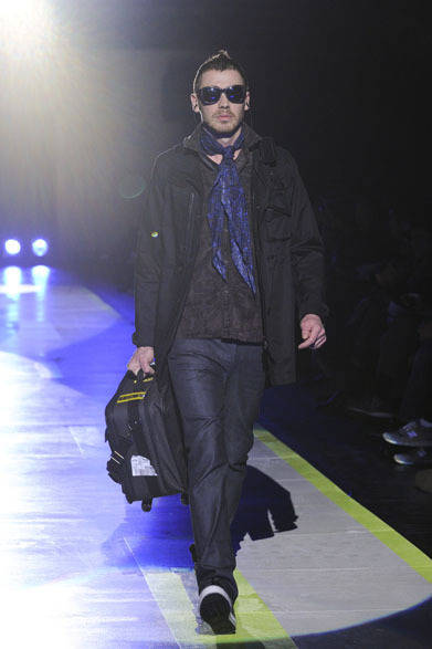 <strong>White Mountaineering｜ホワイトマウンテニアリング</strong>