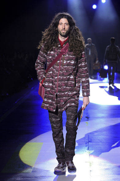 <strong>White Mountaineering｜ホワイトマウンテニアリング</strong>