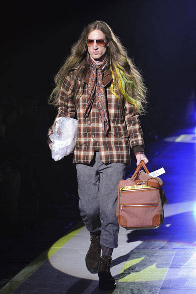 <strong>White Mountaineering｜ホワイトマウンテニアリング</strong>