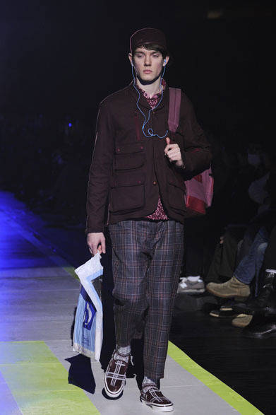 <strong>White Mountaineering｜ホワイトマウンテニアリング</strong>