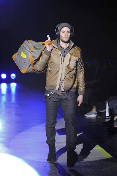 <strong>White Mountaineering｜ホワイトマウンテニアリング</strong>