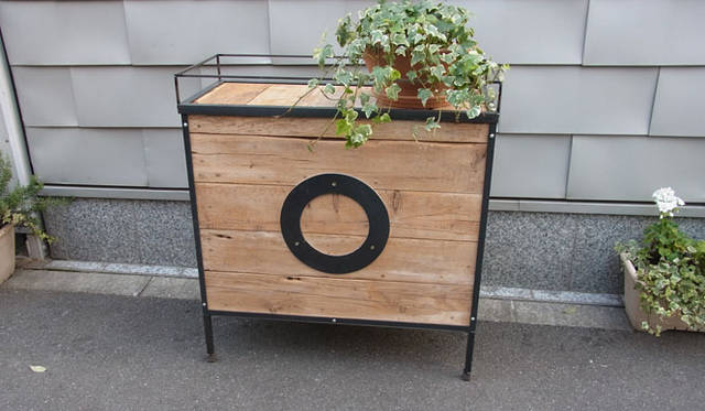 <strong>セレクトショップ「O（オー）」</strong>　