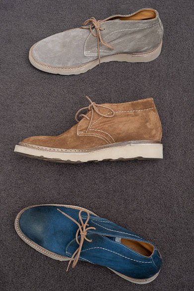 <strong>ESTNATION｜エストネーション</strong>　シューズ各4万4100円（デュカルス／エストネーション）