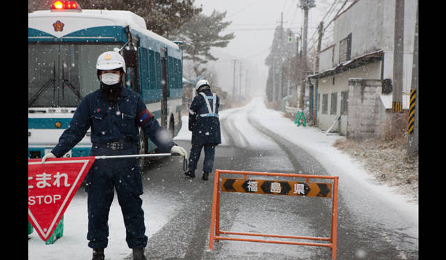 <strong>松浦俊夫｜from TOKYO MOON 4月15日 オンエア</strong>　フォト・ジャーナリスト 小原一真写真集『RESET-BEYOND FUKUSHIMA（福島の彼方に）』