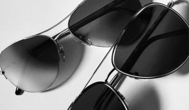 <strong>BURBERRY｜バーバリー</strong>　新コレクション「アビエーター」各2万6250円