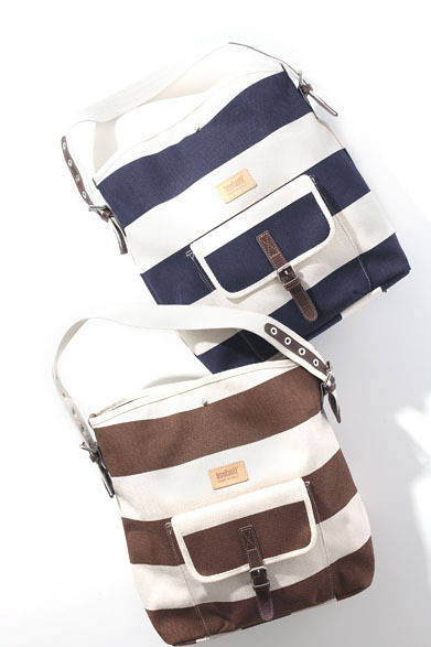 <strong>阪急MEN’S TOKYO｜5月 “ユーロ プレッピー スポーツ”</strong>　ショルダーバッグ各2万7300円（ボンファンティ）