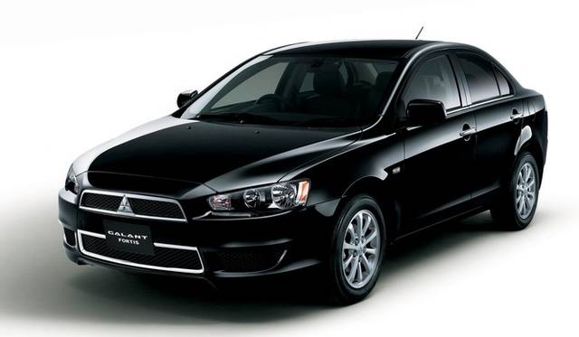 <strong>三菱 ランサースポーツバック｜Mitsubishi Lancer Sportsback</strong>　日本名＝ギャランフォルティススポーツバッ ク（写真は日本仕様）