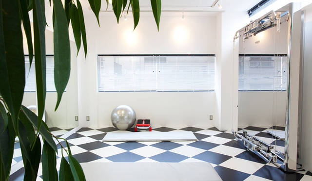 　松浦美穂が提案する、あらたな美へのアプローチ<br />パーソナルトレーナー 髙橋義人さんによるトレーニングスタジオ「Eva cuore body（エバ クオーレ ボディ）」