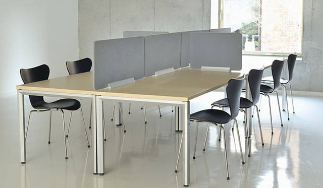 <strong>METAPHYS｜メタフィス</strong>　スタンド型デスクパーティション「patis」