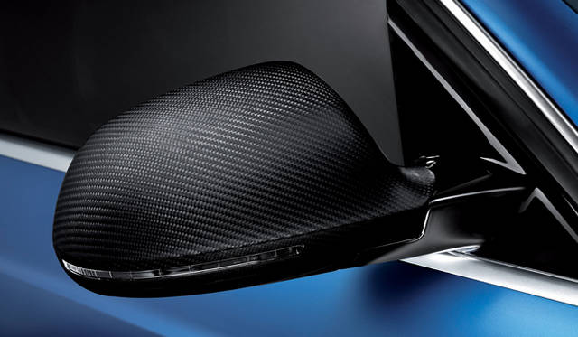 <strong>Audi RS Q3 Concept｜アウディ RS Q3コンセプト</strong>　ミラーもカーボンとなる