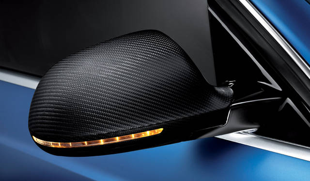 <strong>Audi RS Q3 Concept｜アウディ RS Q3コンセプト</strong>　ミラーもカーボンとなる