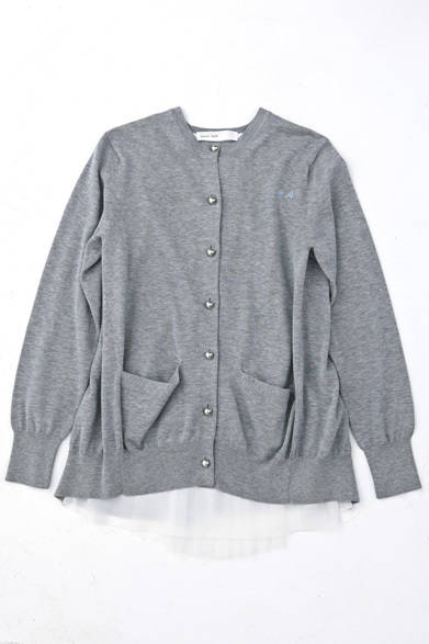 　期間限定カスタマイズサービス“Let’s Play Around”<br />レース付きカーディガン　3万8850円