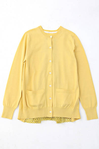 　期間限定カスタマイズサービス“Let’s Play Around”<br />レース付きカーディガン　3万8850円