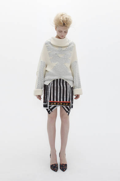 <strong>TOGA｜トーガ</strong>　2012-13年秋冬コレクション速報