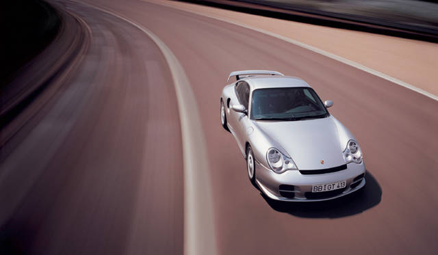<strong>Porsche 911 Story─5代目996型｜Porsche</strong>　GT2