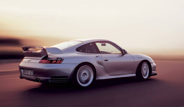 <strong>Porsche 911 Story─5代目996型｜Porsche</strong>　GT2