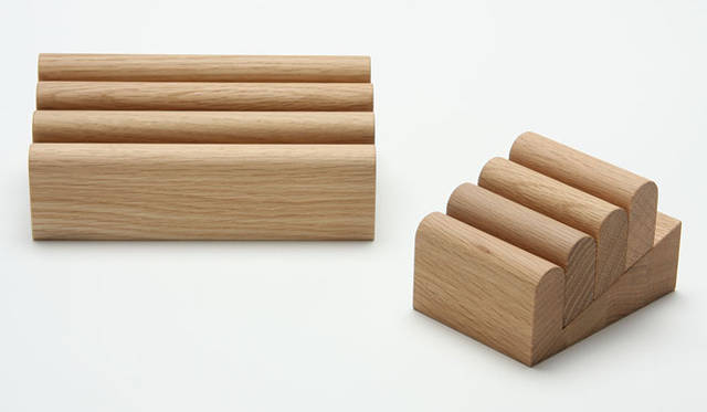 <strong>KARIMOKU NEW STANDARD｜カリモク ニュー スタンダード</strong>　2012 新作プロトタイプ 「BERRA」（ECAL / Lucian Gumy）