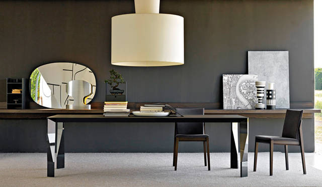 <strong>Arflex｜アルフレックス</strong>　2012 SPRING COLLECTION　「Molteni&C」のテーブル「Diamond」 Design by Patricia Urquiola