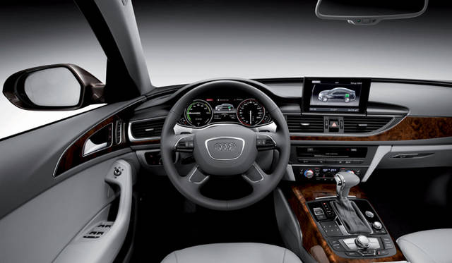 <strong>Audi A6L e-tron concept｜アウディ A6L eトロン コンセプト</strong>