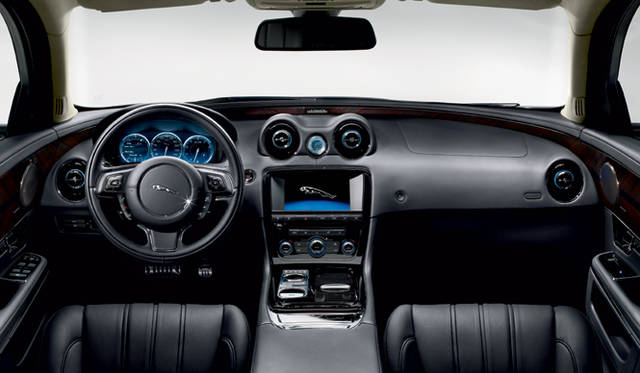 <strong>Jaguar XJ Ultimate｜ジャガー XJ アルティメット</strong>