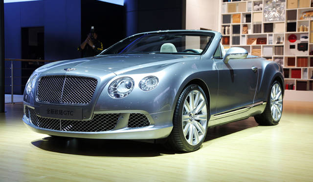 <strong>Bentley Continental GTC V8｜ベントレー コンチネンタルGTC V8</strong>　今回の北京ではコンチネンタルGTC V8も披露された