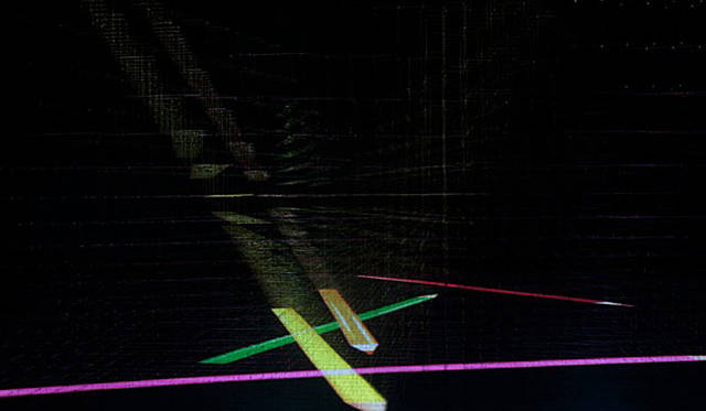 <strong>Canon｜キヤノン</strong>　ミラノサローネ2012「NEOREAL IN THE FOREST」　マッチ棒、色鉛筆など、大量生産されている日用品や、水面に広がる波紋など、日常よく目にする身近なモチーフで構成された映像を投写する