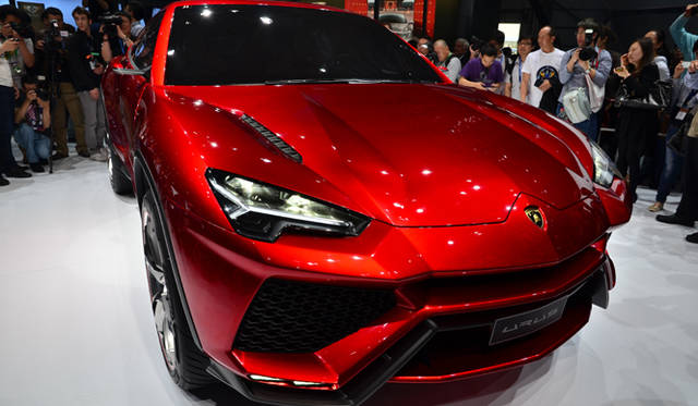 <strong>Lamborghini Urus｜ランボルギーニ ウルス</strong>