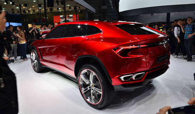<strong>Lamborghini Urus｜ランボルギーニ ウルス</strong>