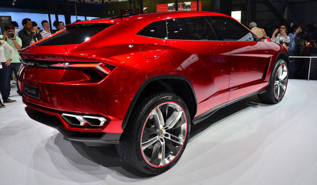 <strong>Lamborghini Urus｜ランボルギーニ ウルス</strong>