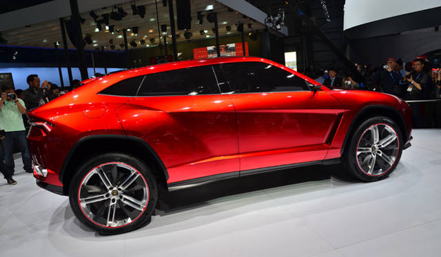 <strong>Lamborghini Urus｜ランボルギーニ ウルス</strong>