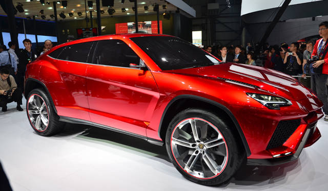 <strong>Lamborghini Urus｜ランボルギーニ ウルス</strong>